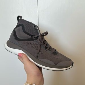 Lululemon W Chargefeel Workout Mid Gym Shoe